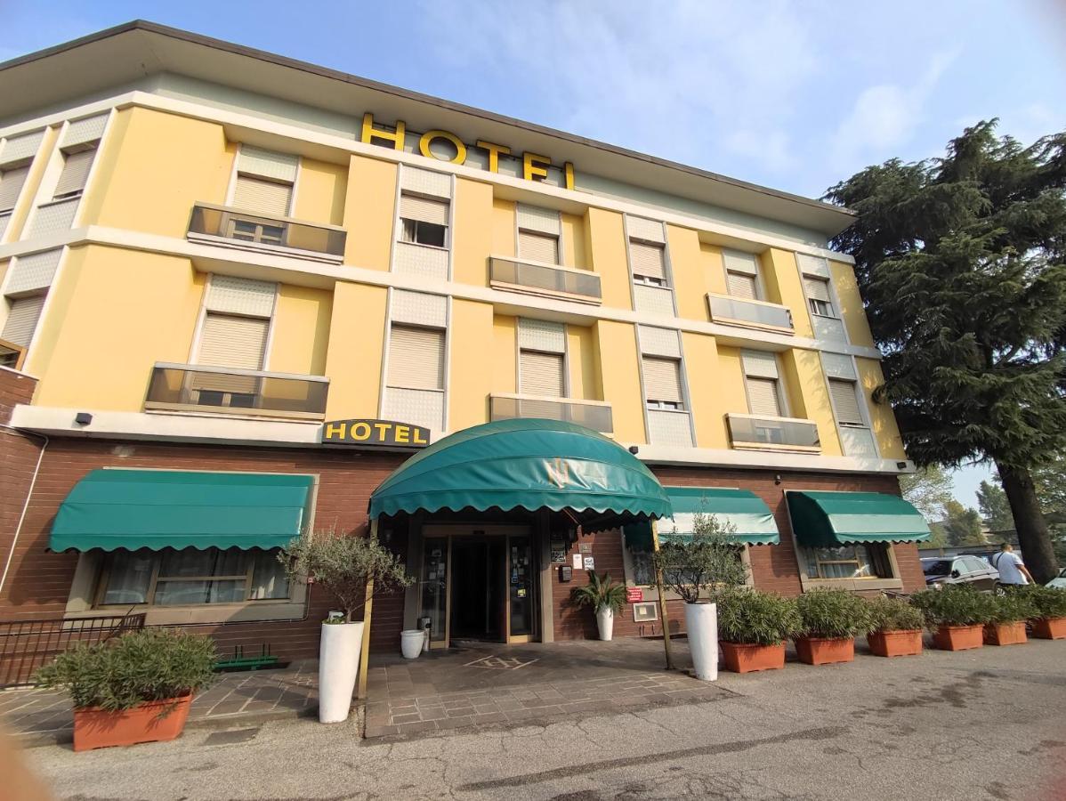 Hotel Industria Brescia Exteriér fotografie